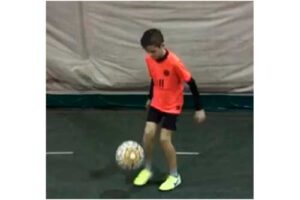 онлайн-соревнованиях по жонглированию футбольным мячом