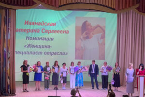 Блеск софитов, овации и море цветов!