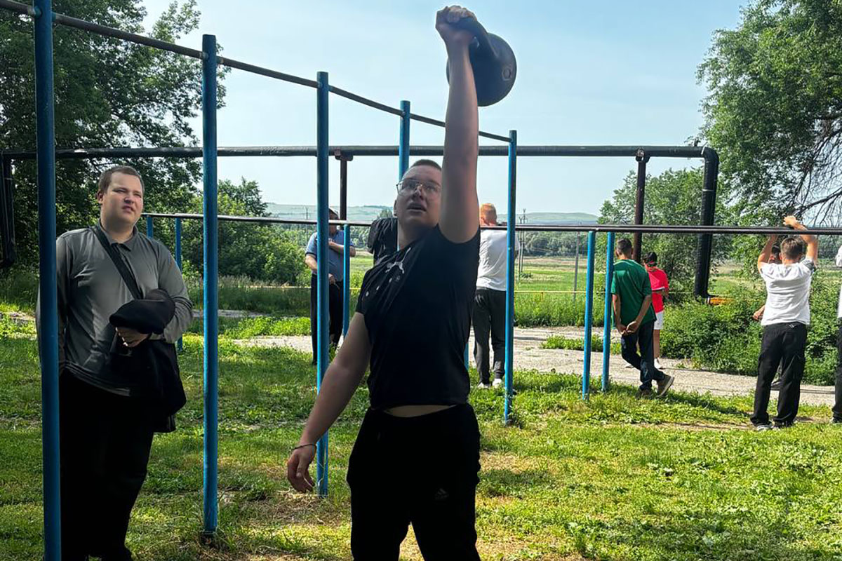 студенты Сергиевского губернского техникум