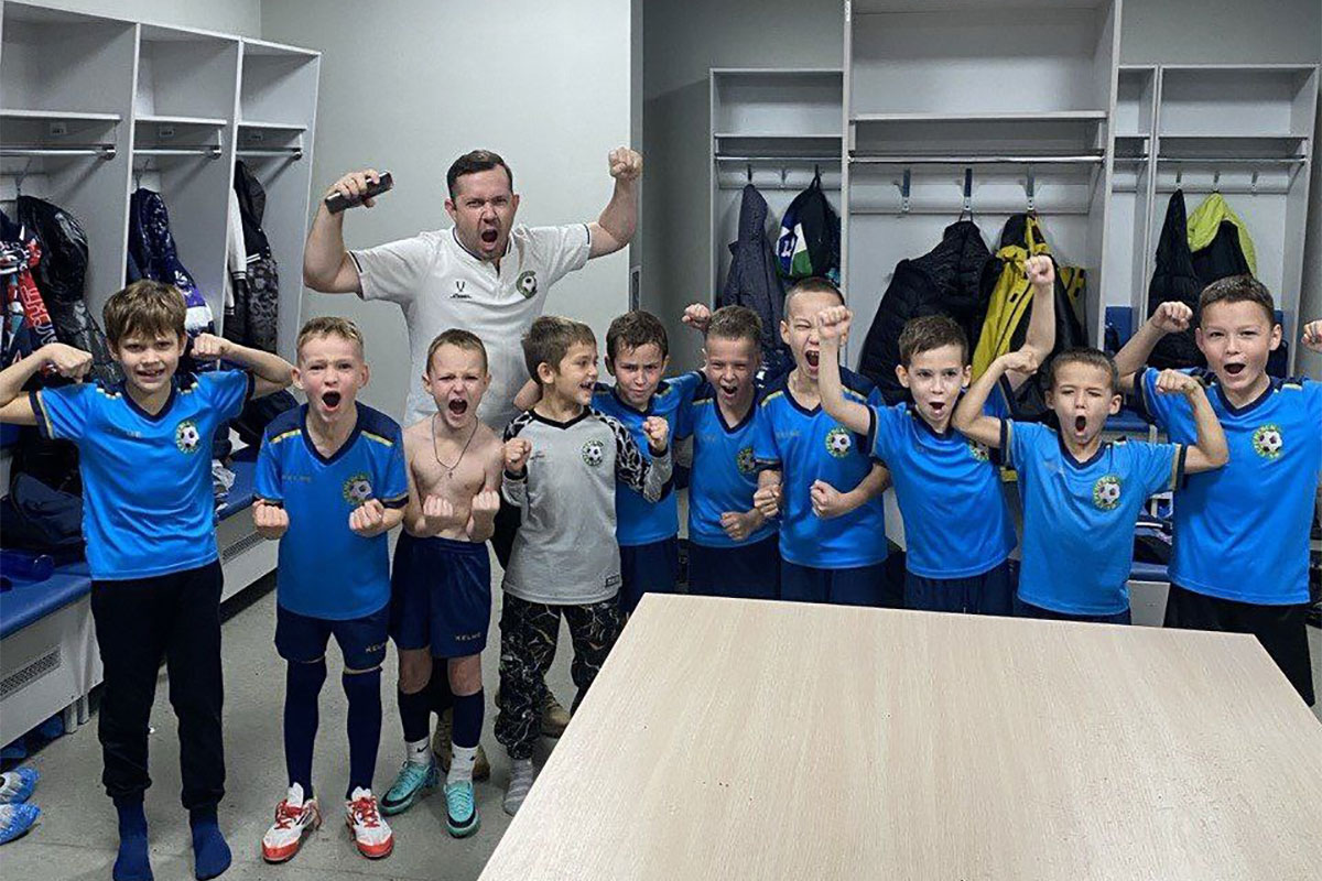 команда юных футболистов 2017 года рождения под руководством наставника Якушева М.С.