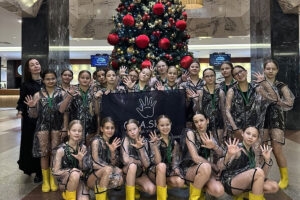 команда "Наши5" из объединения "Аэробика" под чутким руководством Иванайской Е.С.!